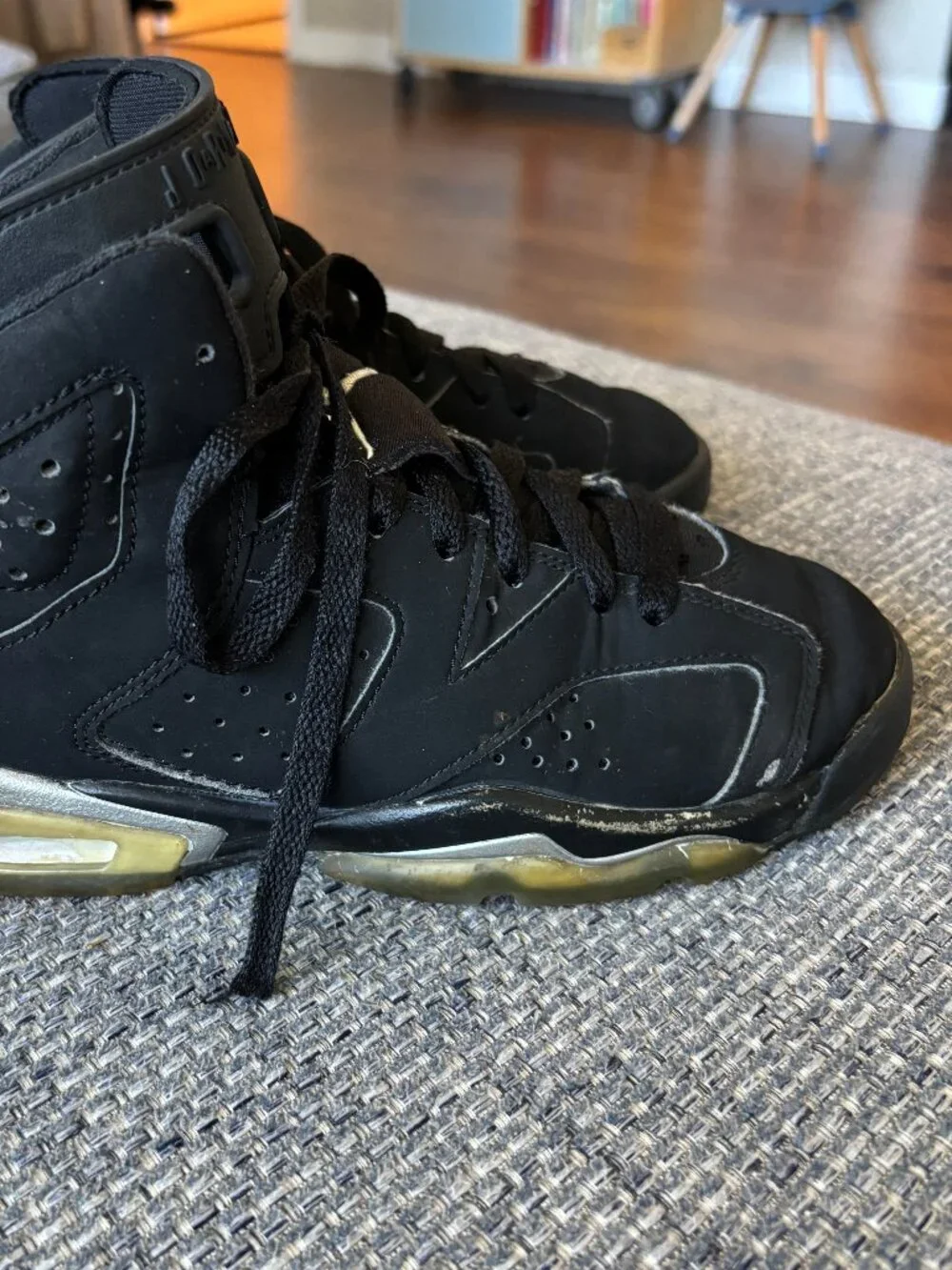 Nike Air Jordan 6 Retro GS Chrome Black Legacy Basketball Shoes | Size 4 Youth